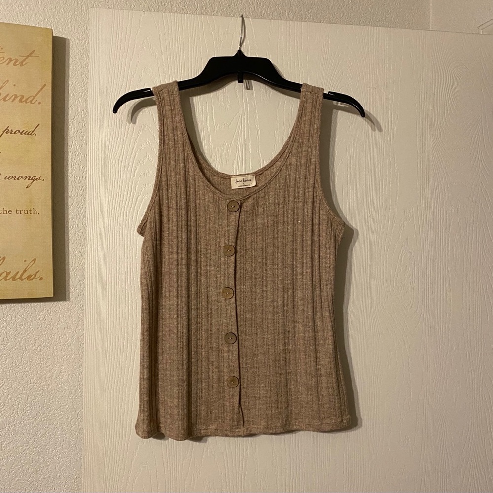 Free Kisses Juniors Tank Top Size L